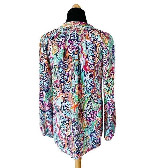 Lilly Pulitzer Women's XS Elsa Silk Smocked Top in What A Catfish Multi - Picture 5 of 12